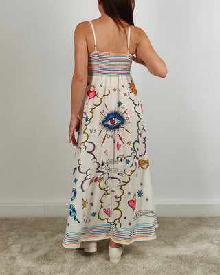 Modella indossa Abito Summer I'm Just a Girl