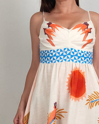Modella indossa Abito Summer Fantasia Sun