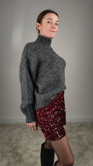 Pantaloncino in paillettes ed elegante, perfetto per le feste comode. Vestibilità comoda, ideale dalla XS alla M.